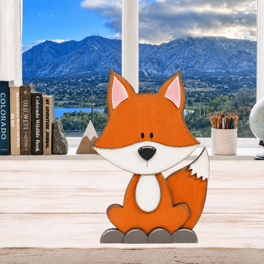 Layered Fox Shelf Sitter